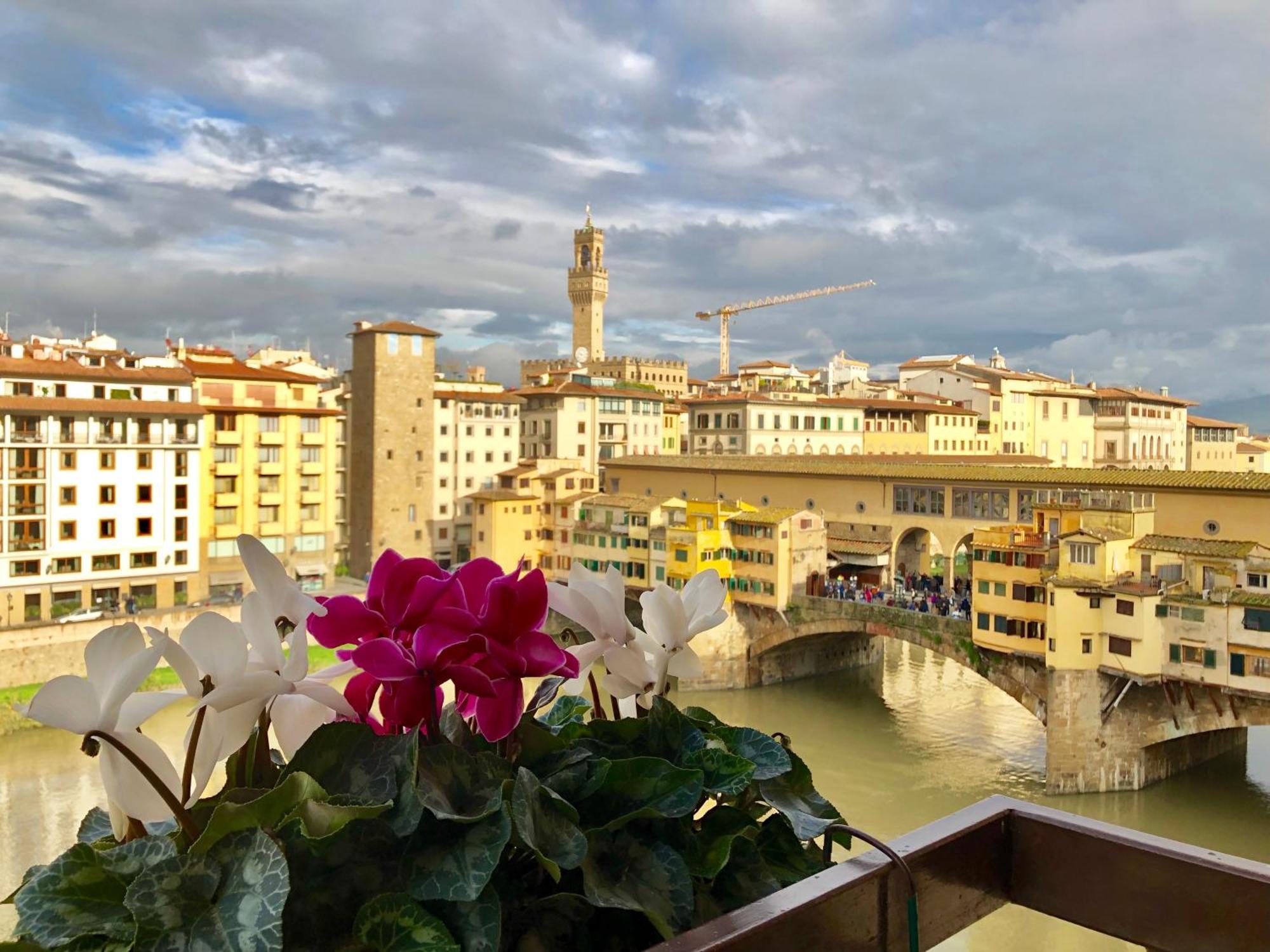 Ponte Vecchio View Luxury Apartment Florença Exterior foto