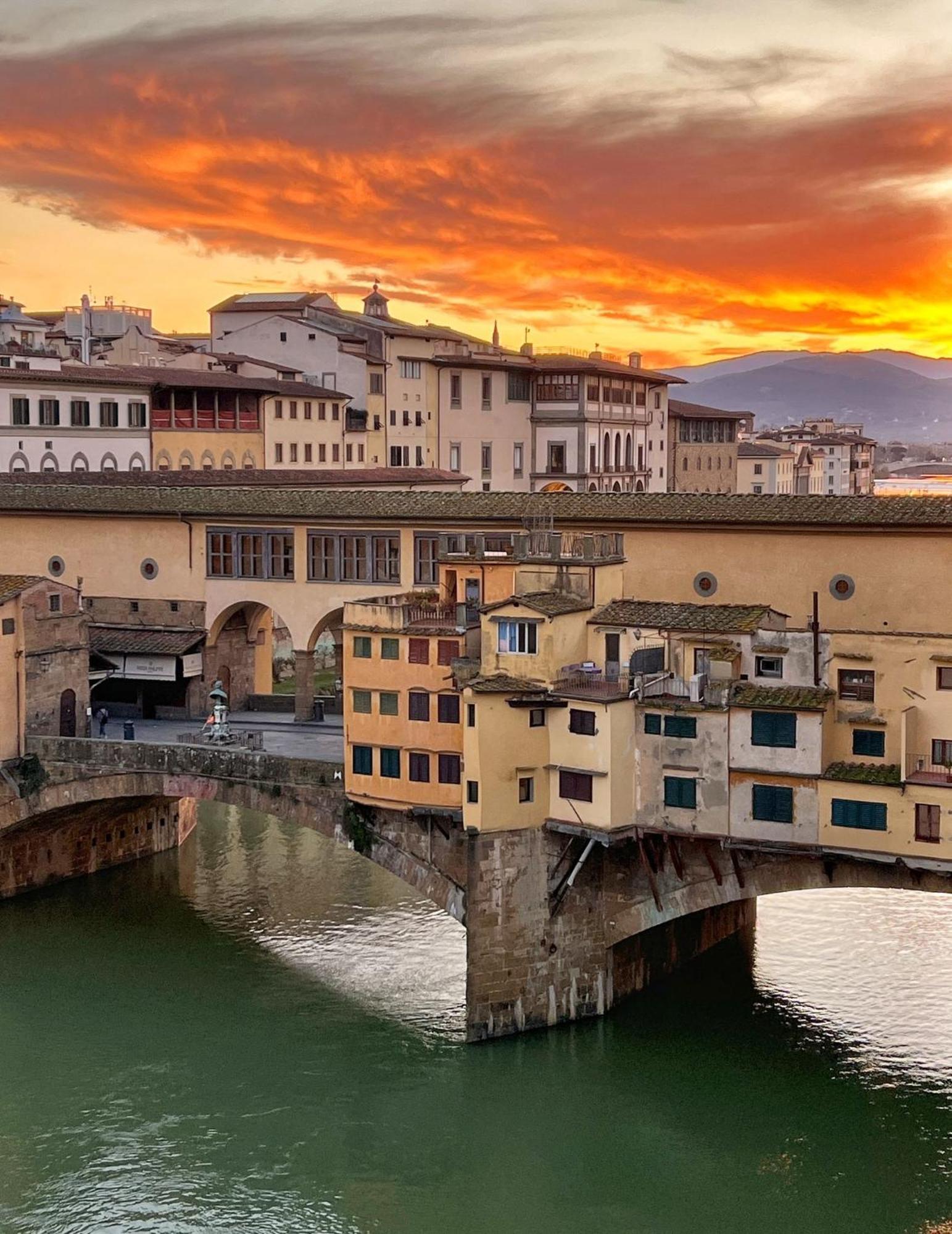 Ponte Vecchio View Luxury Apartment Florença Exterior foto